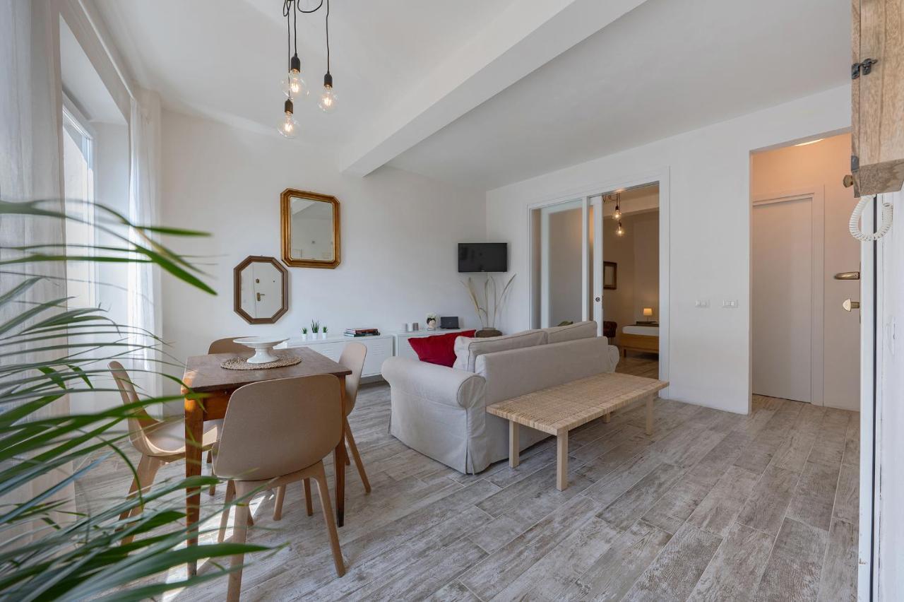 Via Avelli, 4 - Charming - Delightful And Bright 3rd-floor Without Elevator, Overlooking One Of Florence's Beautiful Squares, Exceptionally Located For Exploring The Apartamento *